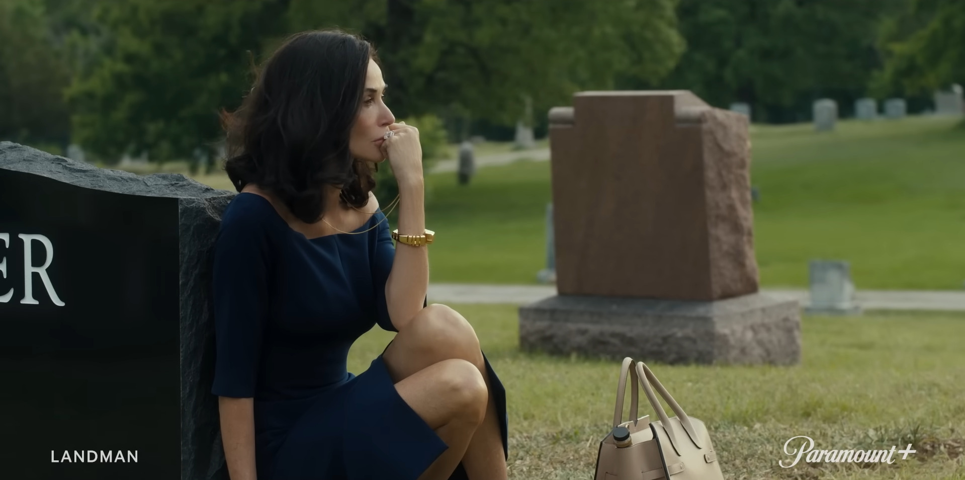 Обложка: кадр из сериала «Лэндмен»