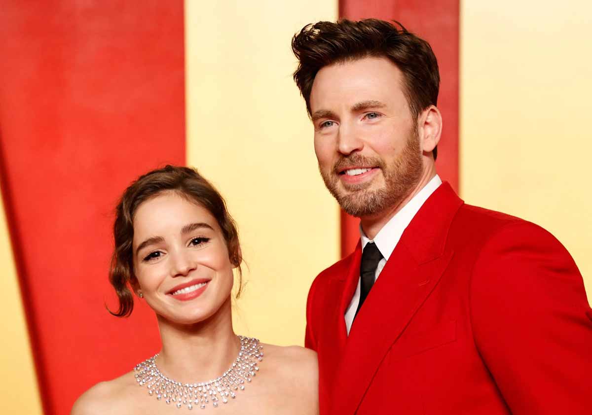 Обложка: Крис Эванс и Альба Баптиста / Фото: Getty Images