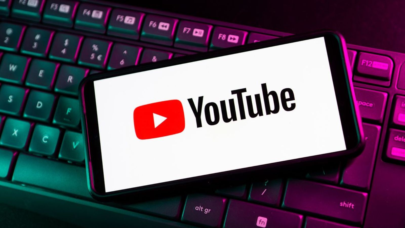 YouTube запретит показывать «жестокий» контент из видеоигр лицам до 18 лет - изображение обложка
