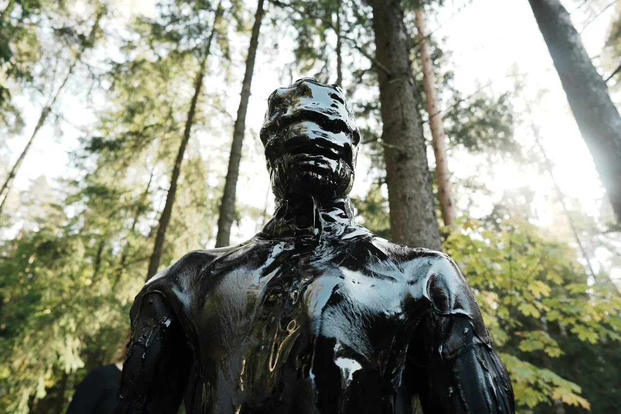 Фолк-хоррор «МОРА» с Артемием Лебедевым и Hofmannita вышел на PREMIER - изображение обложка