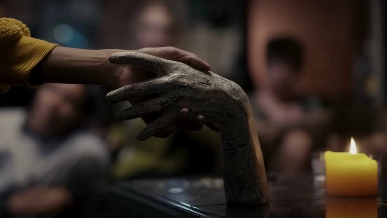 Обложка: кадр из фильма «Два, три, демон, приди»