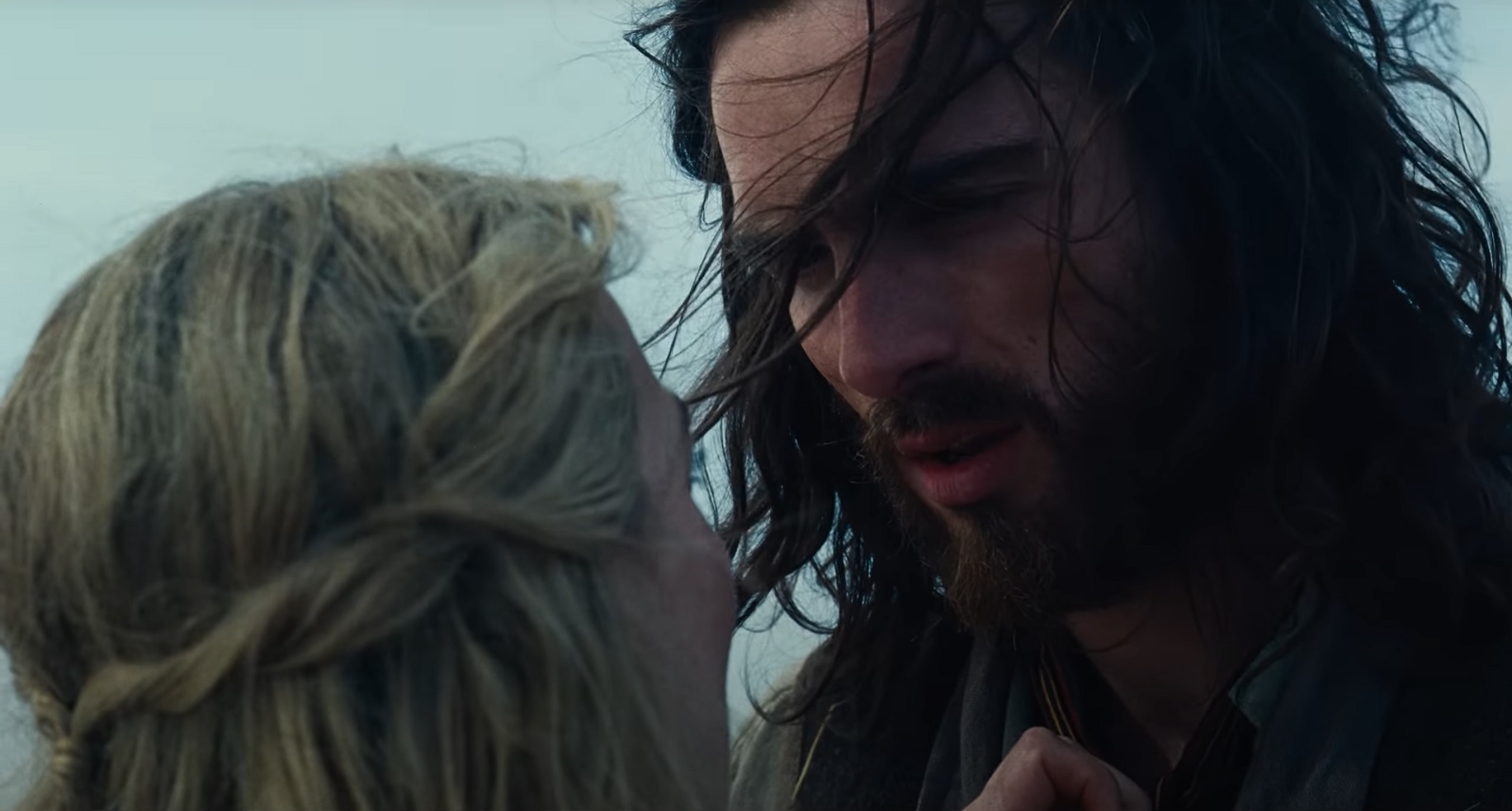 Обложка: кадр из фильма «Грозовой перевал»