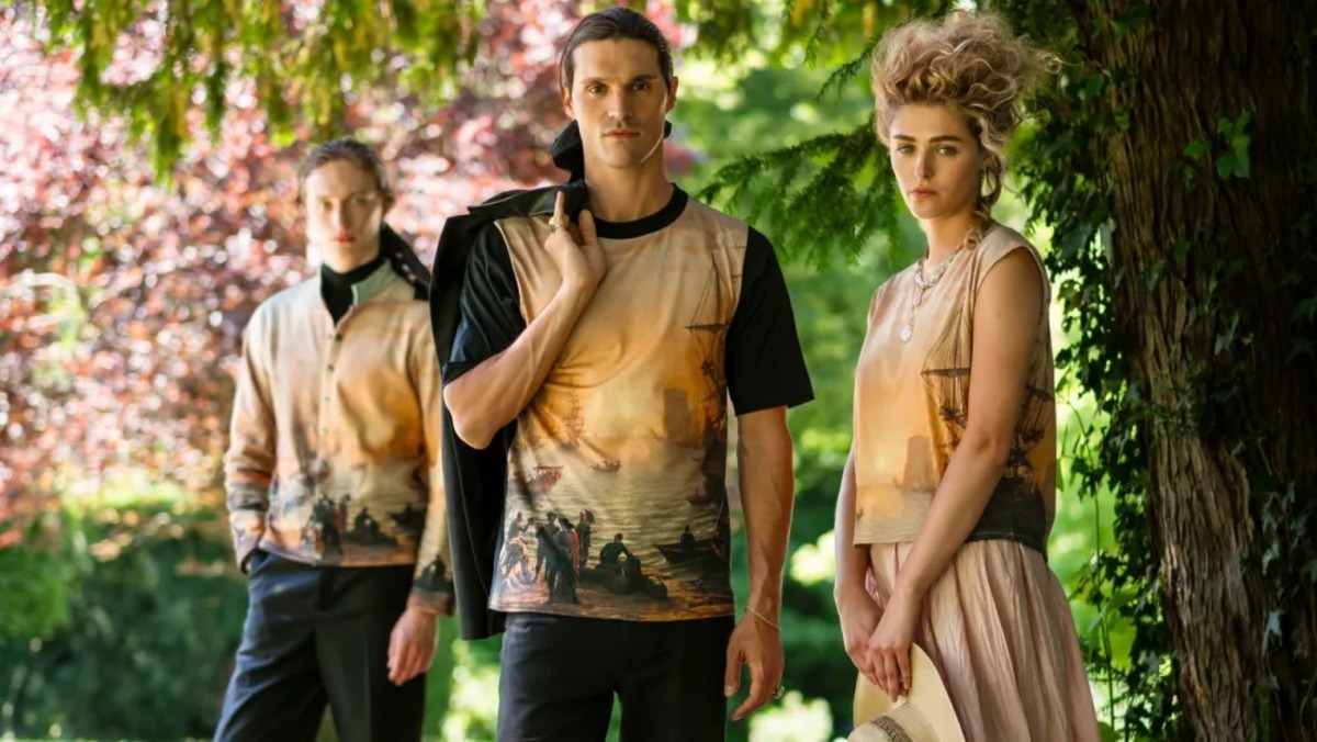 Обложка: Коллекция J’kiffe le Louvre. Источник: Mikael Lafontan/Courtesy of Anges B Collaborates