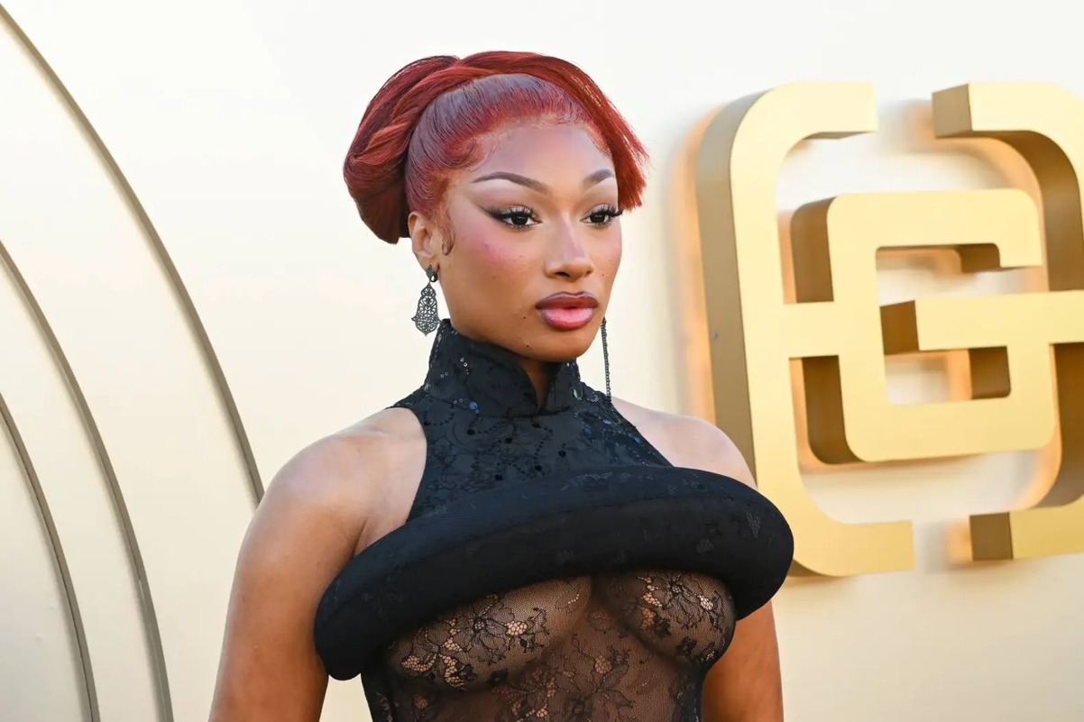 Обложка: Megan Thee Stallion. Источник: Olivia Wong/WireImage
