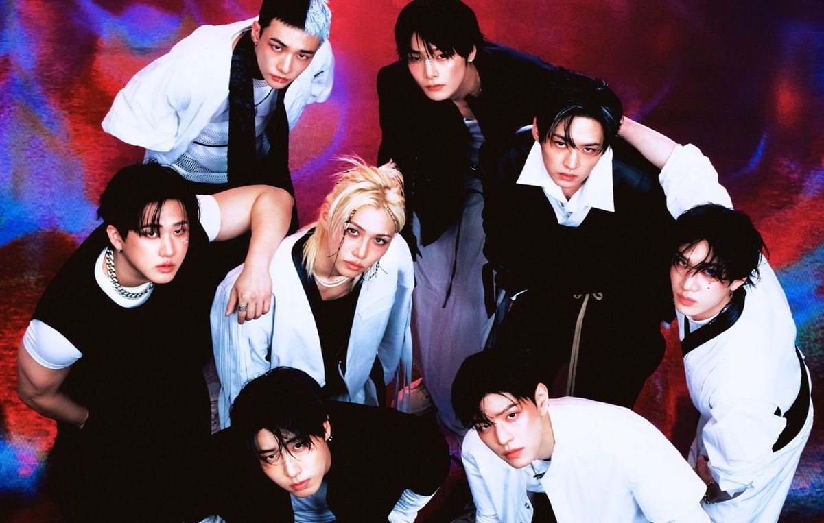 Обложка: Stray Kids. Источник: JYP Entertainment