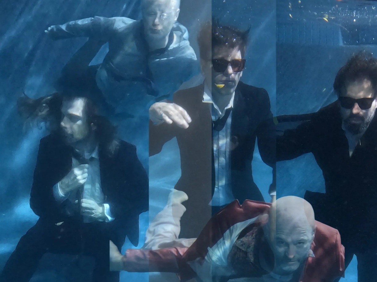 Обложка: Diona Mavis