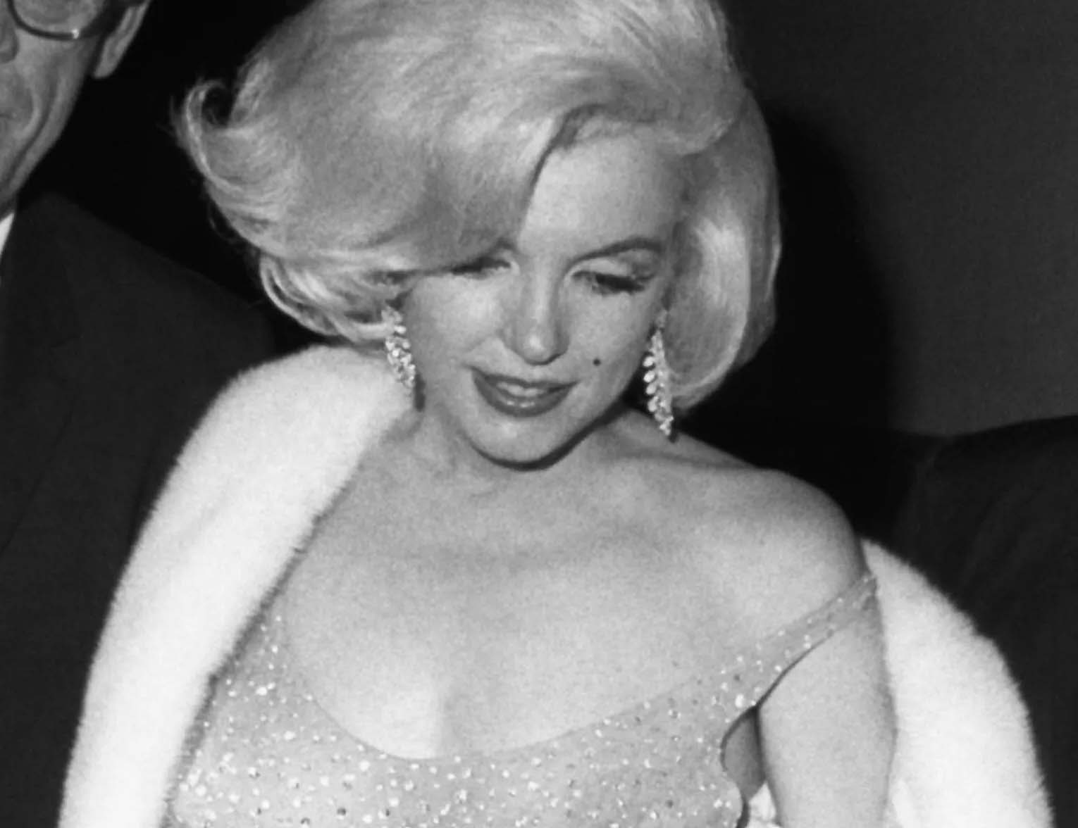 Обложка: Мэрилин Монро