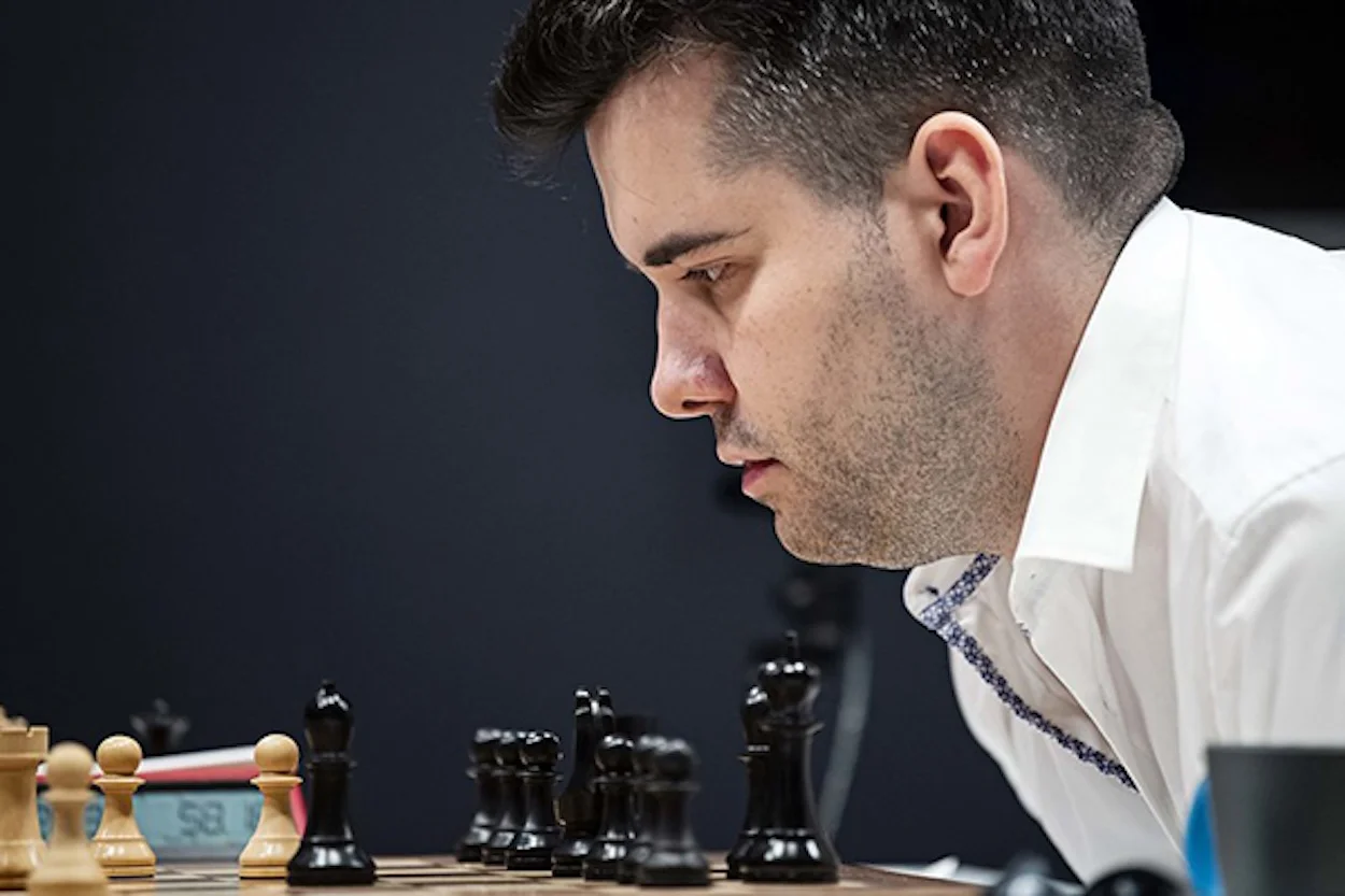 Обложка: FIDE / Stev Bonhage