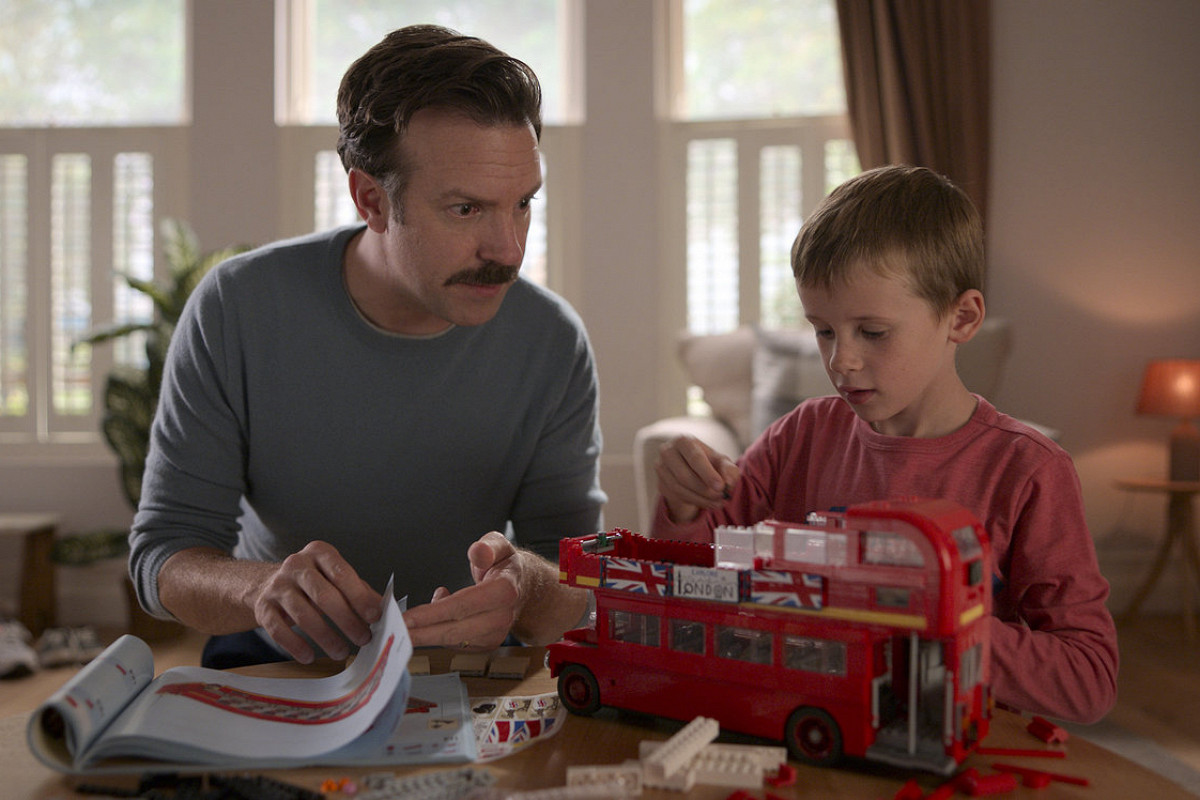 Обложка: кадр из сериала «Тед Лассо»