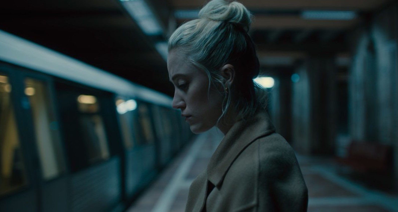 Обложка: "Наблюдающий"