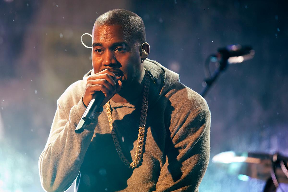 Обложка: Канье Уэст