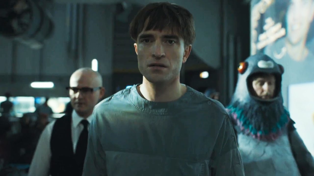 Обложка: кадр из фильма «Микки 17»