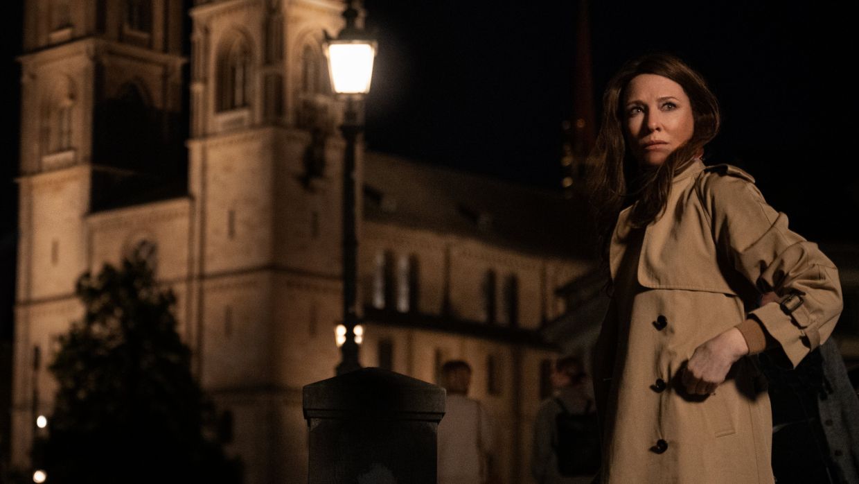 Обложка: кадр из фильма «Чёрный чемодан – двойная игра»