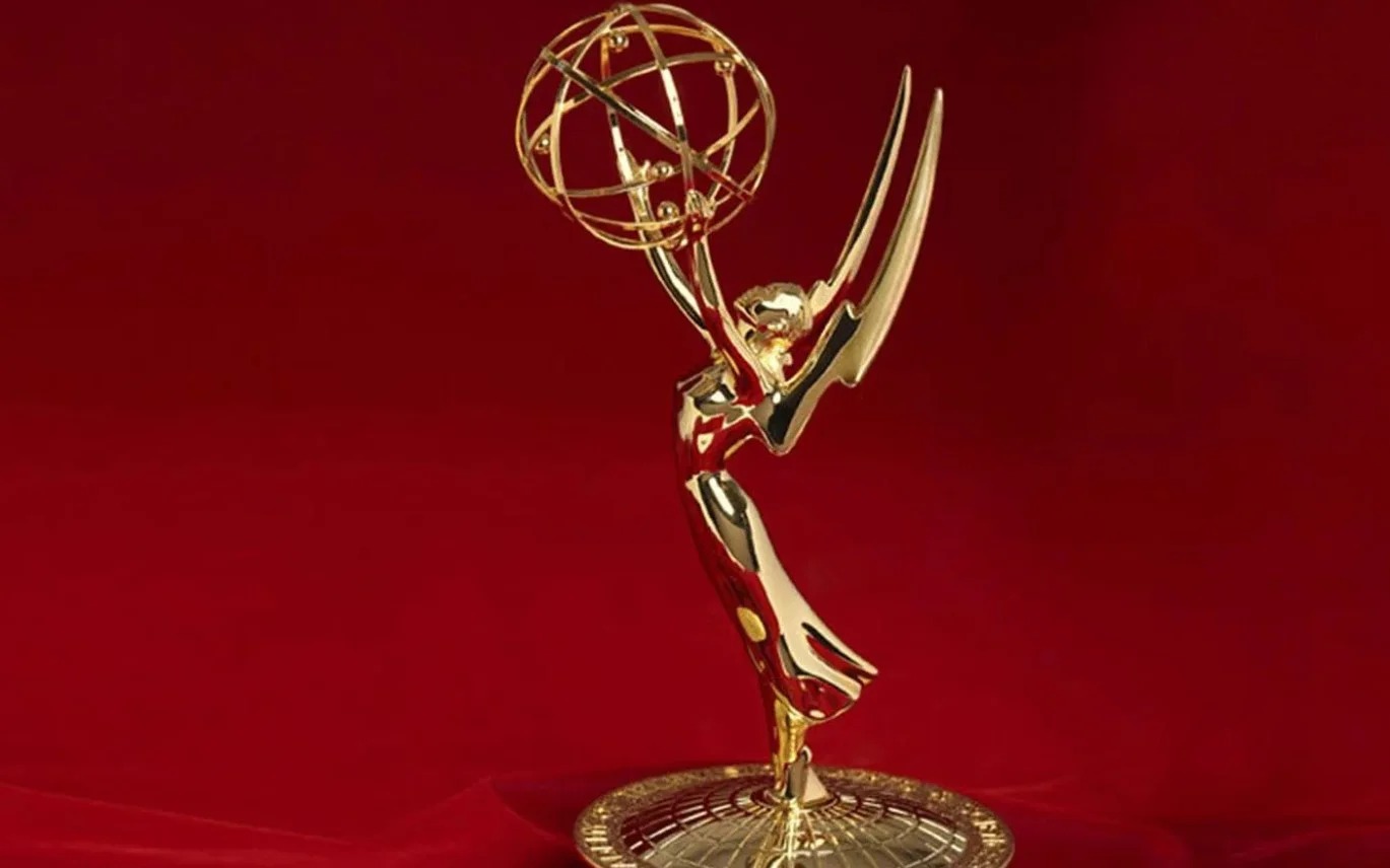 Обложка: «Эмми»