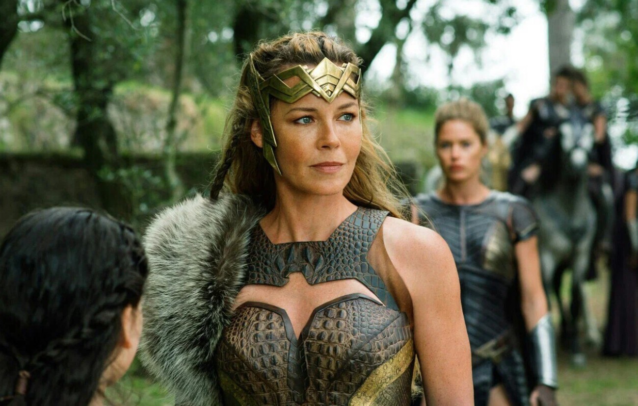 Обложка: "Чудо-женщина"