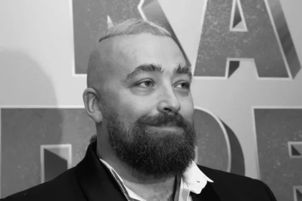 Обложка: Илья Шерстобитов