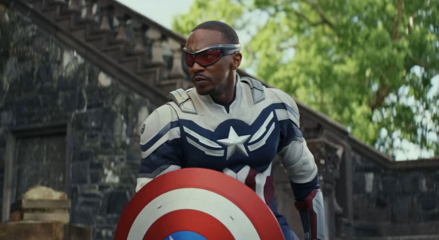 Обложка: "Капитан Америка: Новый мир"