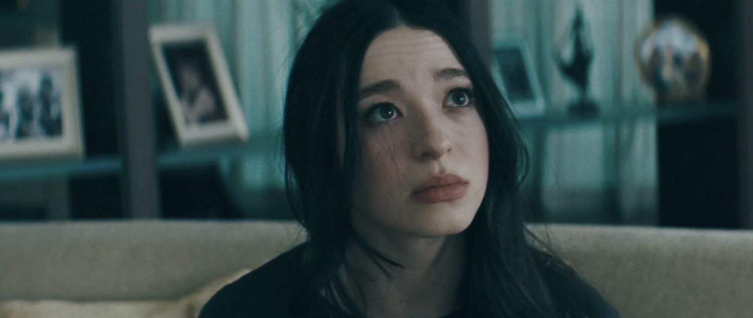 Обложка: кадр из фильма «Анора»