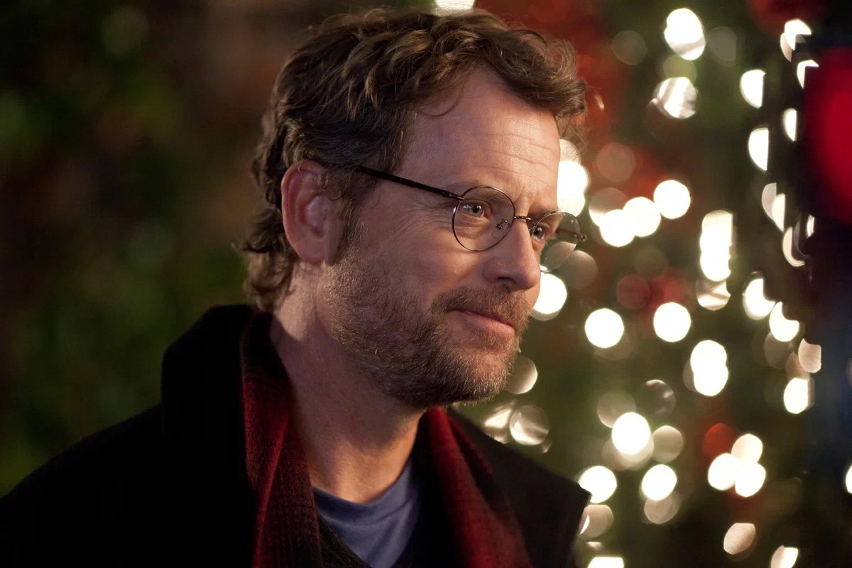 Обложка: кадр из фильма «Застрял в любви»