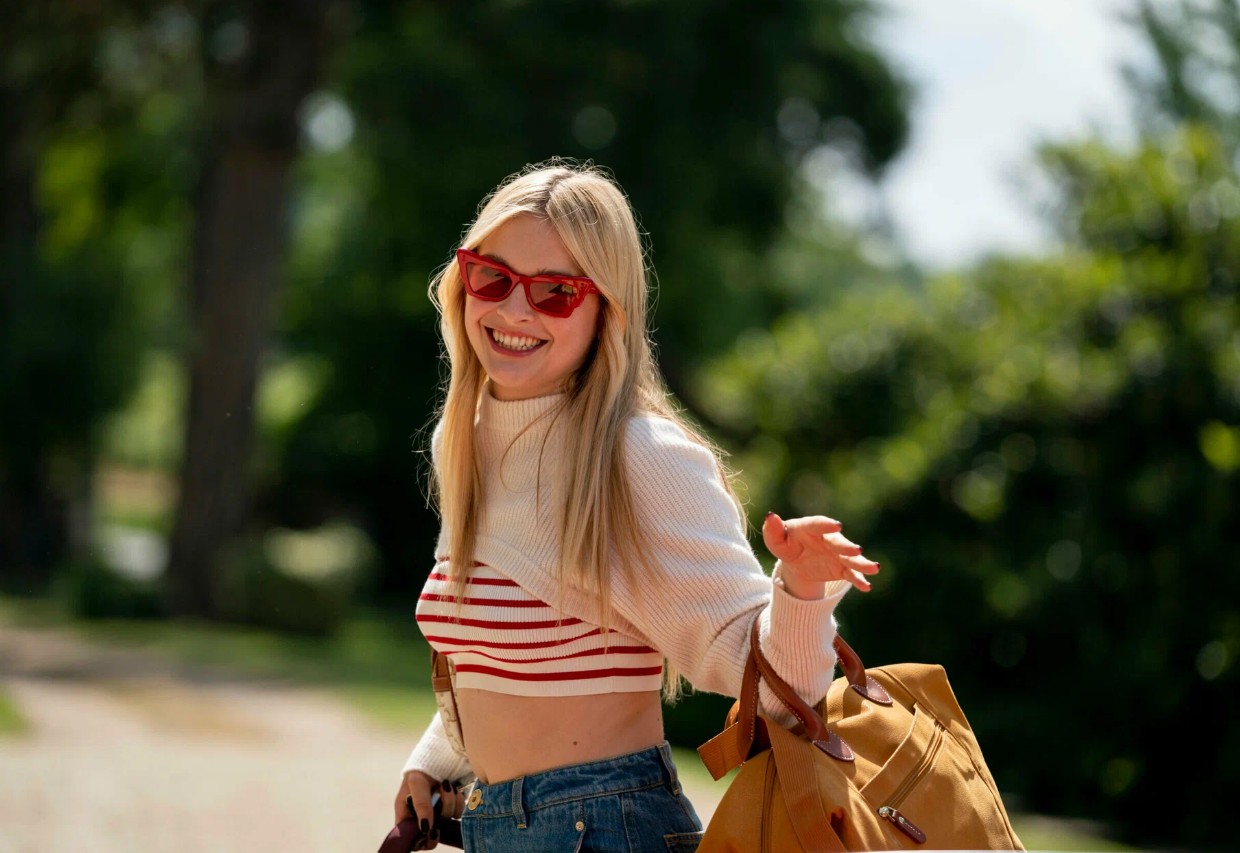 Обложка: "Эмили в Париже"