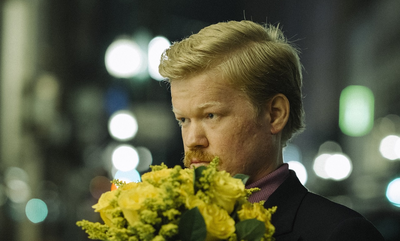 Обложка: кадр из фильма «Виды доброты»