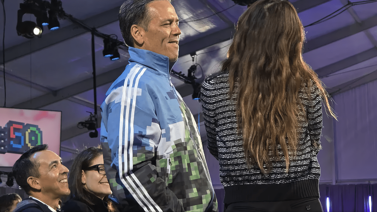 Глава Xbox играет по 3 часа в день — признание Фила Спенсера - изображение обложка