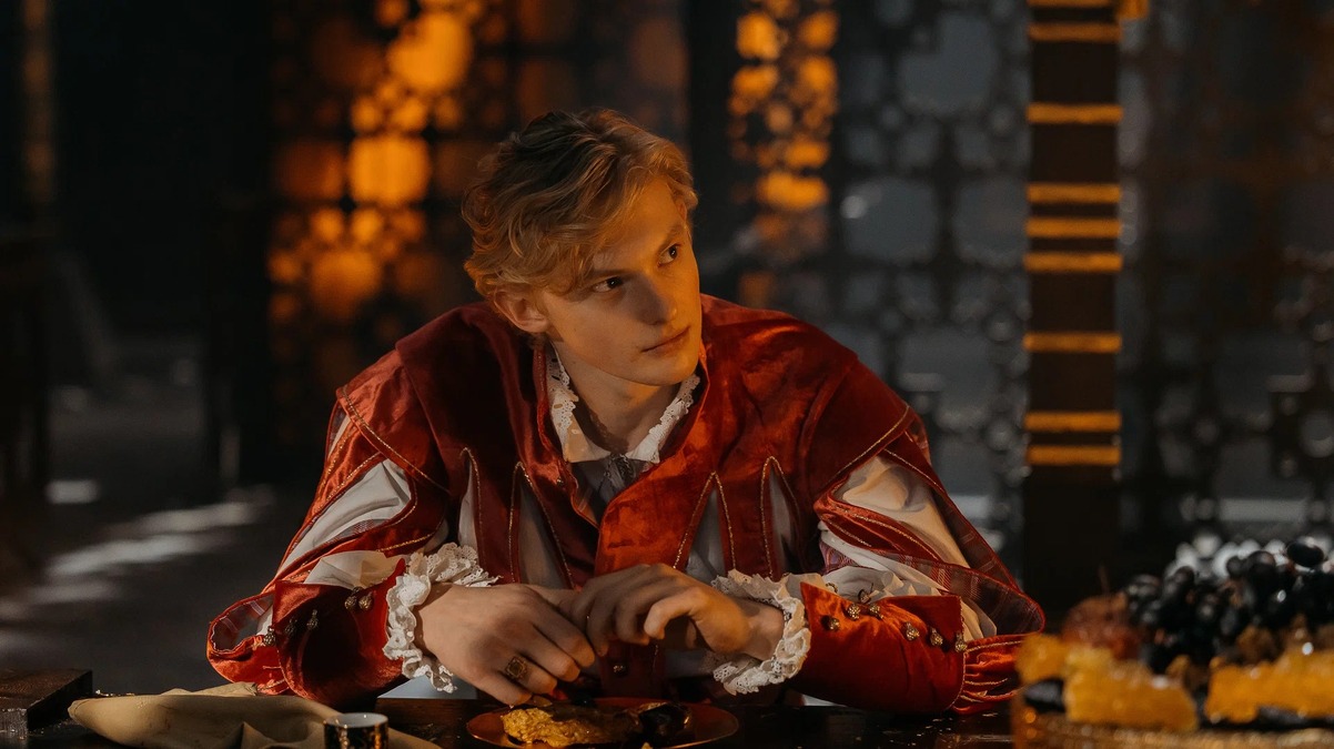 Обложка: кадр из сериала «Этерна»