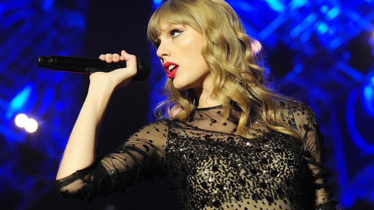 Обложка: Тейлор Свифт