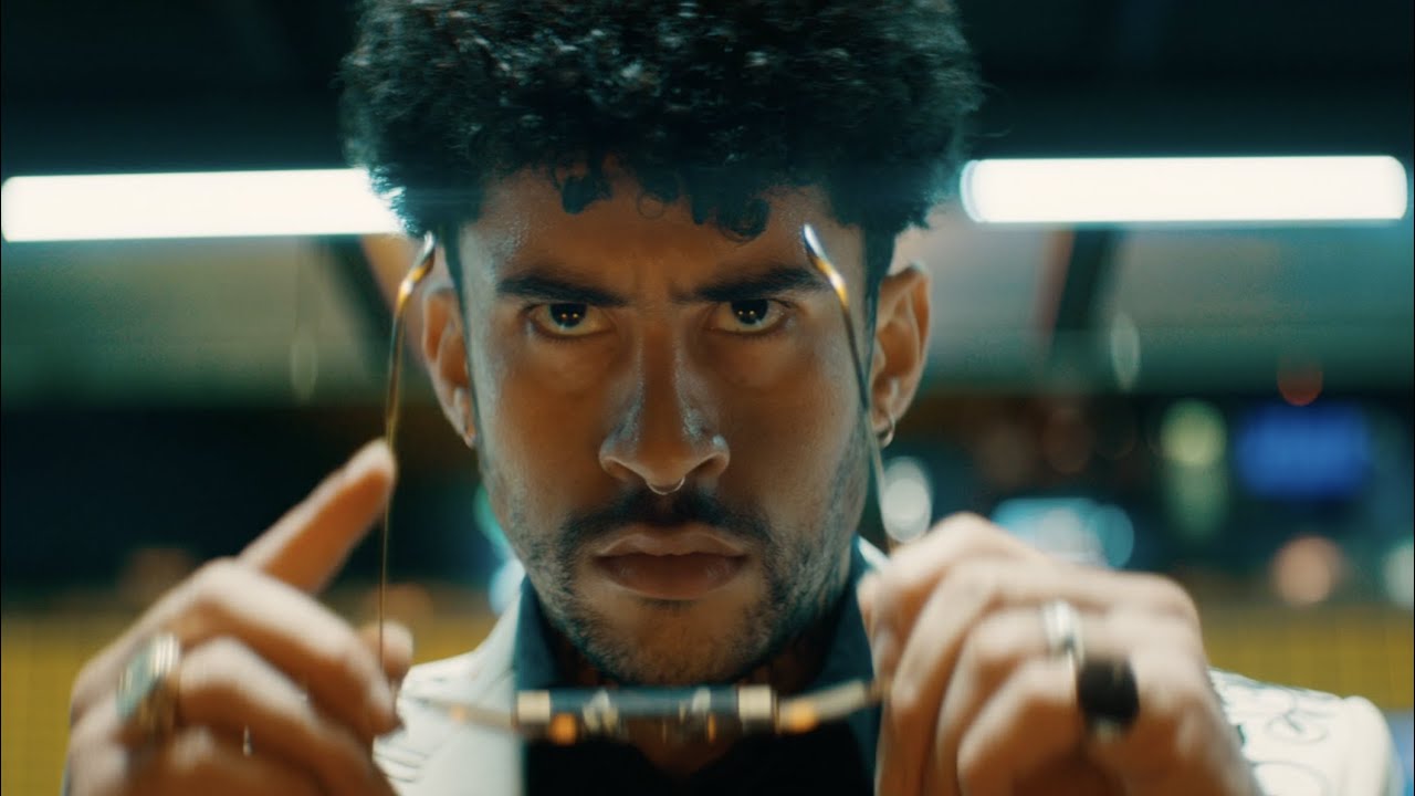 Обложка: кадр из фильма «Быстрее пули»