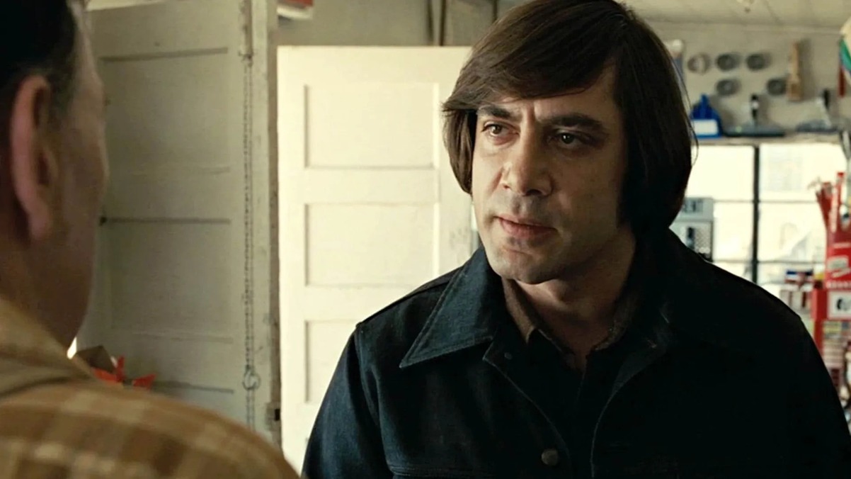 Обложка: кадр из фильма «Старикам тут не место»