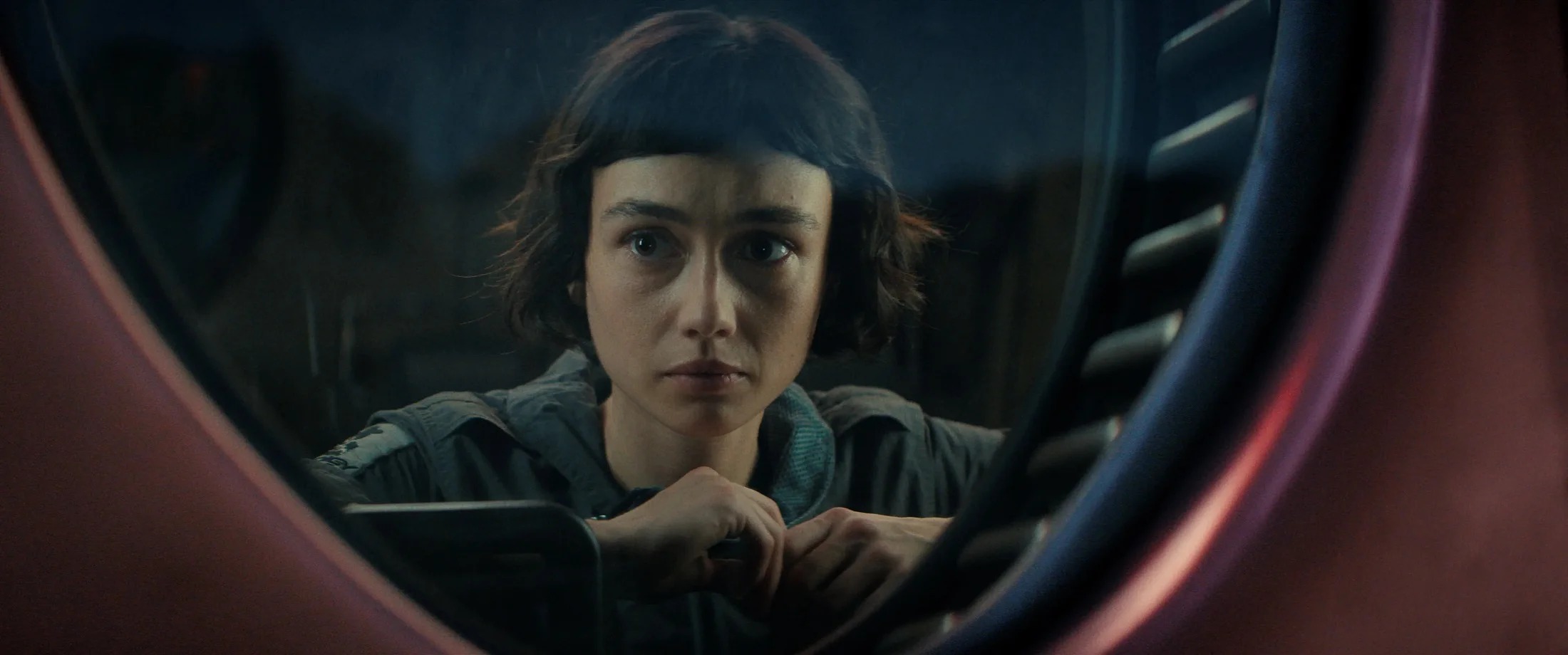 Обложка: кадр из сериала «Чужой: Земля»