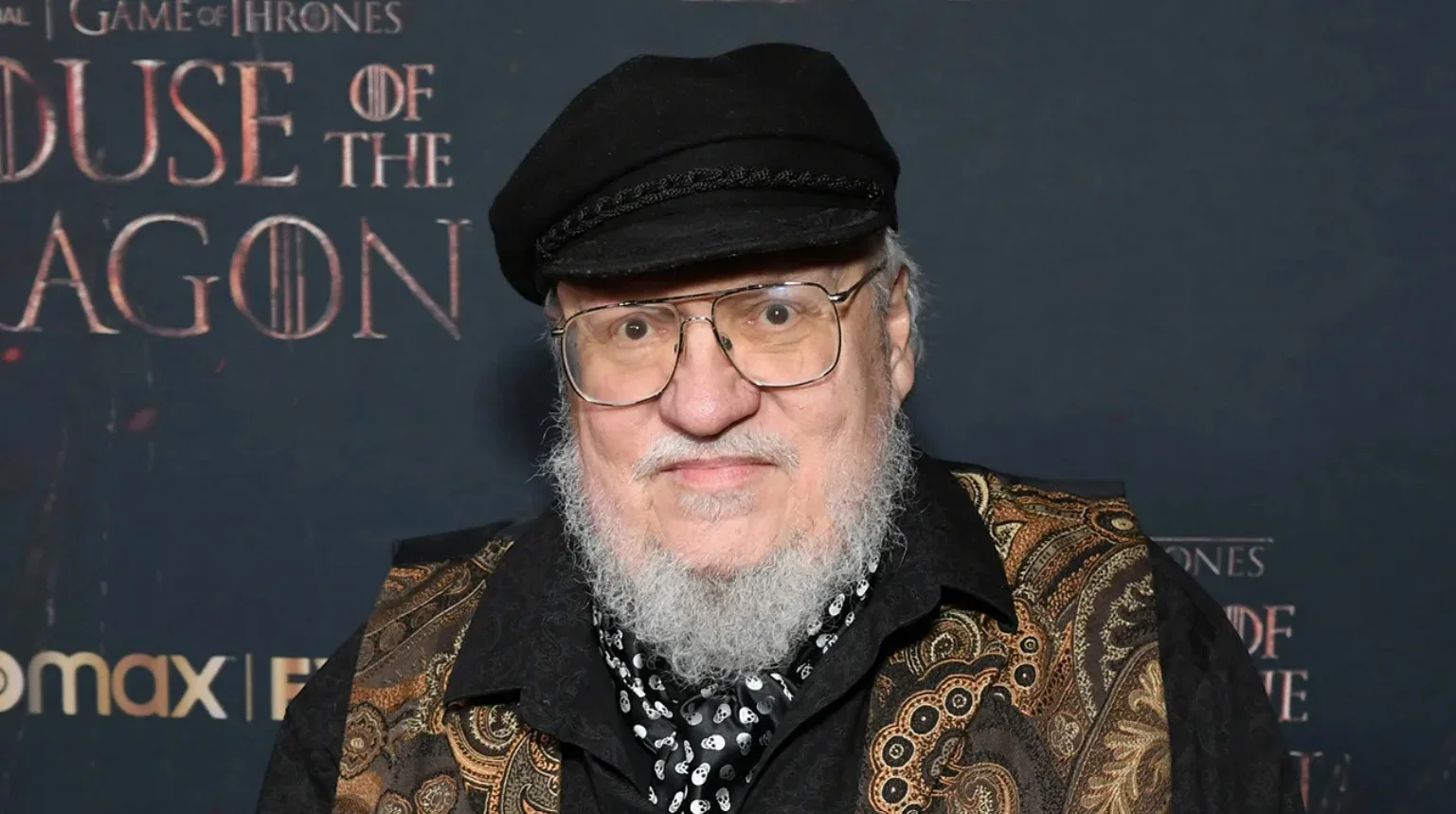 Обложка: Джордж Мартин / фото:  Jon Kopaloff (Getty Images)