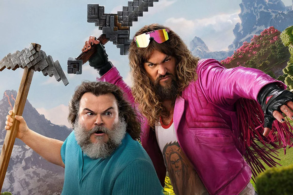 Обложка: «Minecraft в кино»