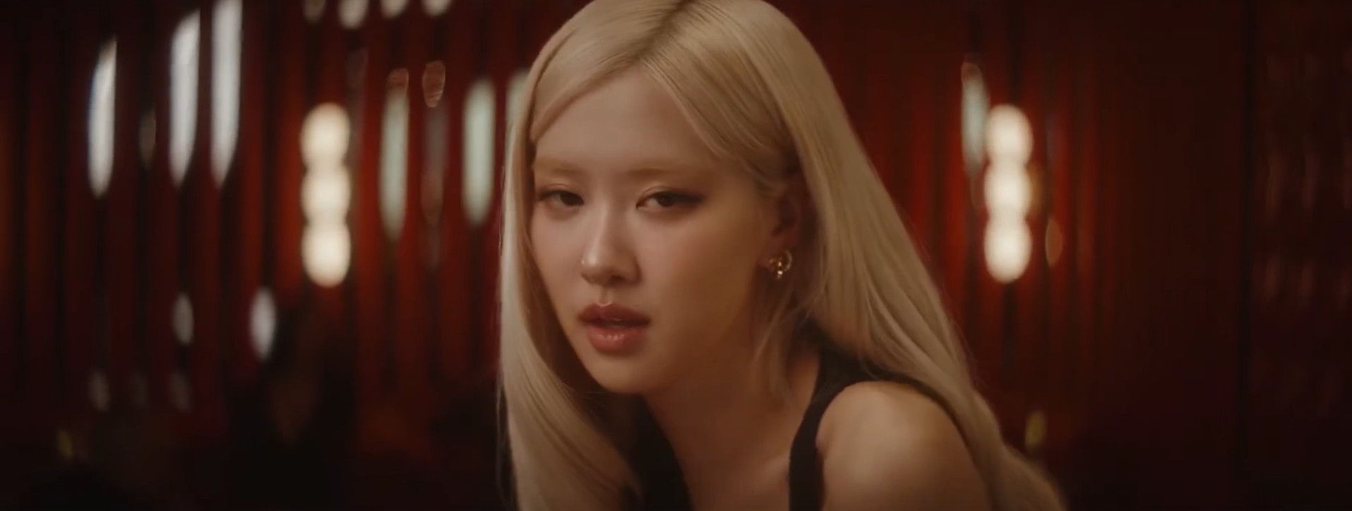 Обложка: ROSÉ - Messy