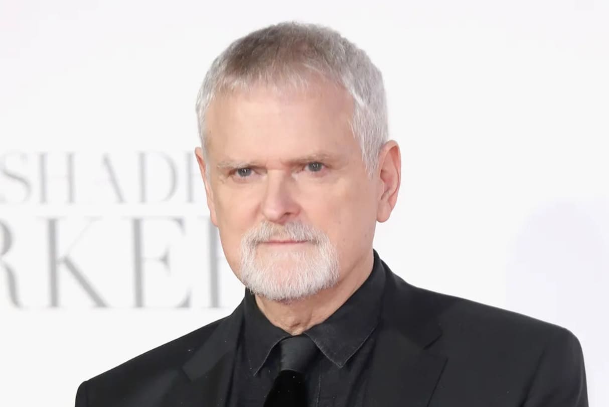 Умер Джеймс Фоули — режиссёр «Карточного домика» и «Американцев» - изображение обложка