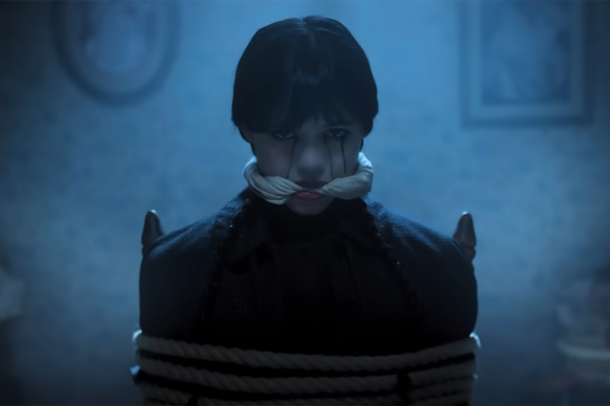 Обложка: «Уэнсдей»