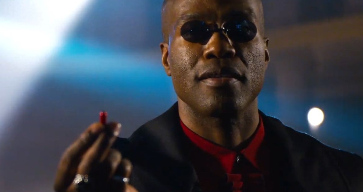 Обложка: кадр фильма «Матрица: Воскрешение»