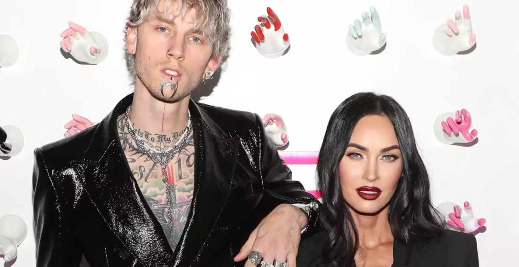 Обложка: Меган Фокс и Machine Gun Kelly / фото: Jerritt Clark (Getty)