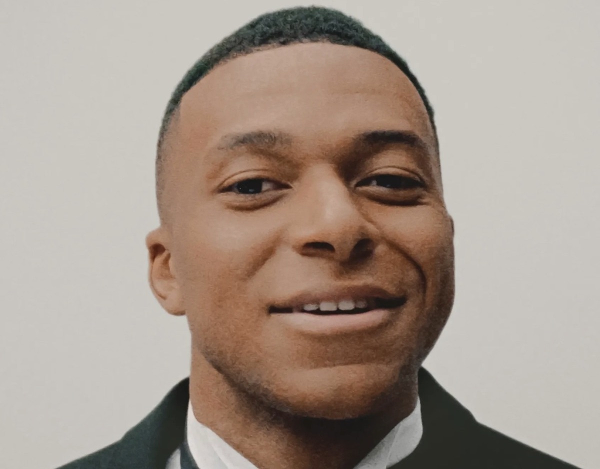 Обложка: Килиан Мбаппе Фото: Courtesy of Dior