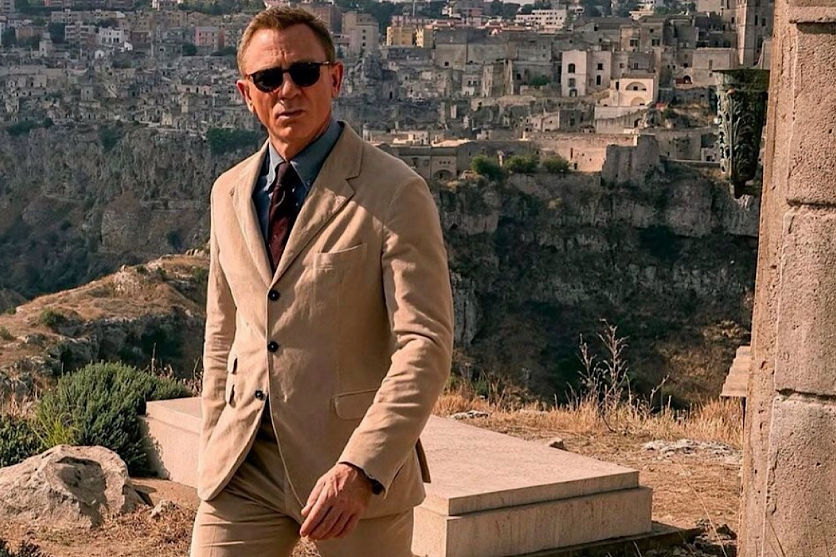 Обложка: 007: Не время умирать