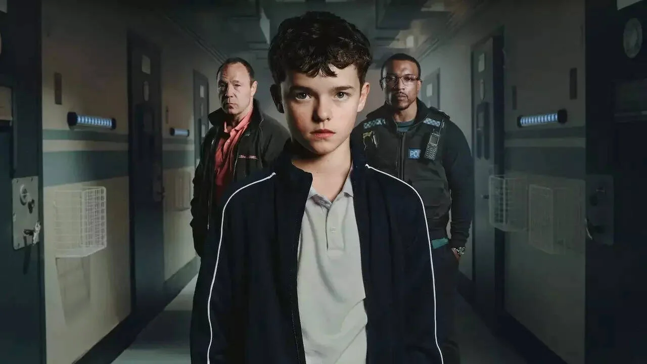 Обложка: постер сериала «Переходный возраст»