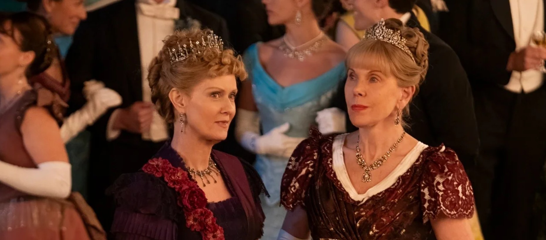 Обложка: "Позолоченный век"