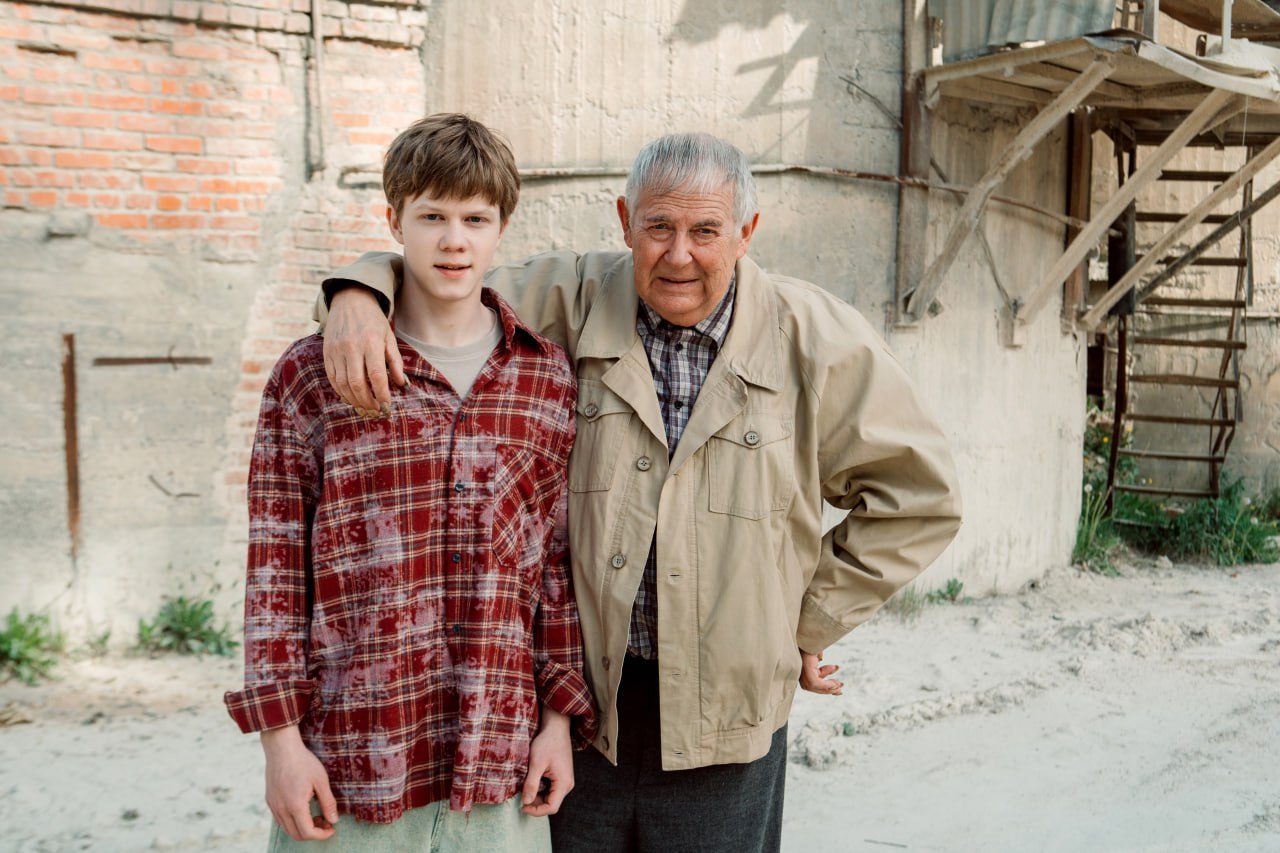 Обложка: кадр из сериала «Вампиры средней полосы»