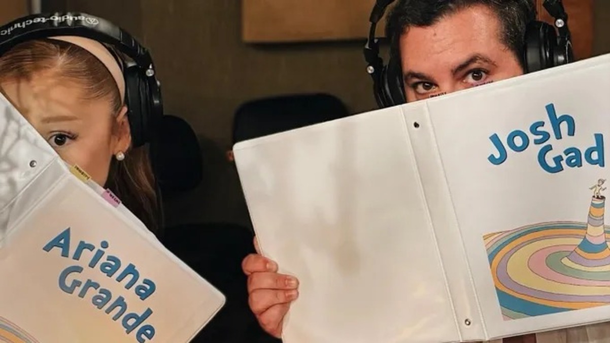 Обложка: Ариана Гранде и Джош Гэд Фото: соцсети Warner Bros.