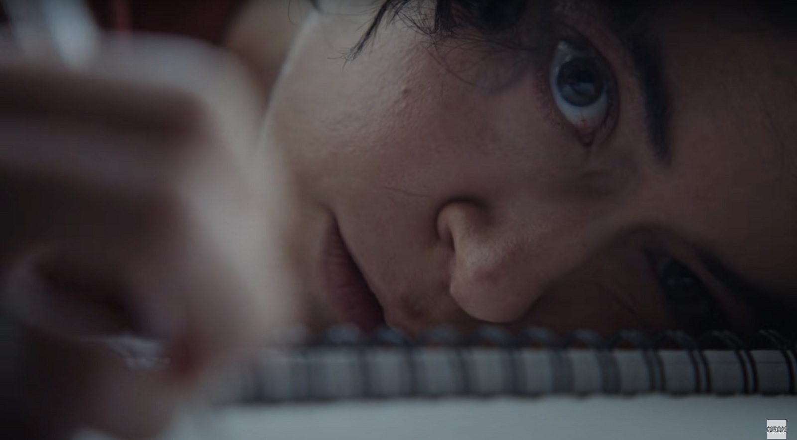 Обложка: кадр из фильма «Хранитель»