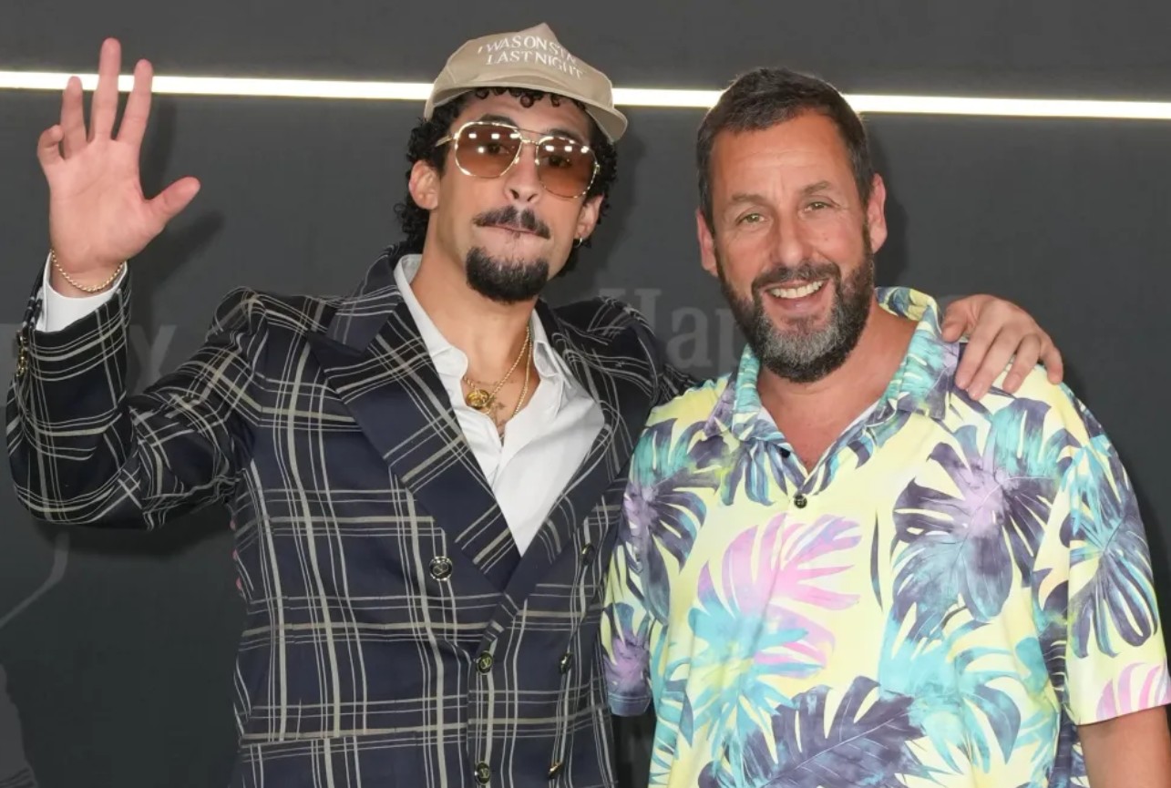 Обложка: Бэд Банни и Адам Сэндлер / фото: Getty Images