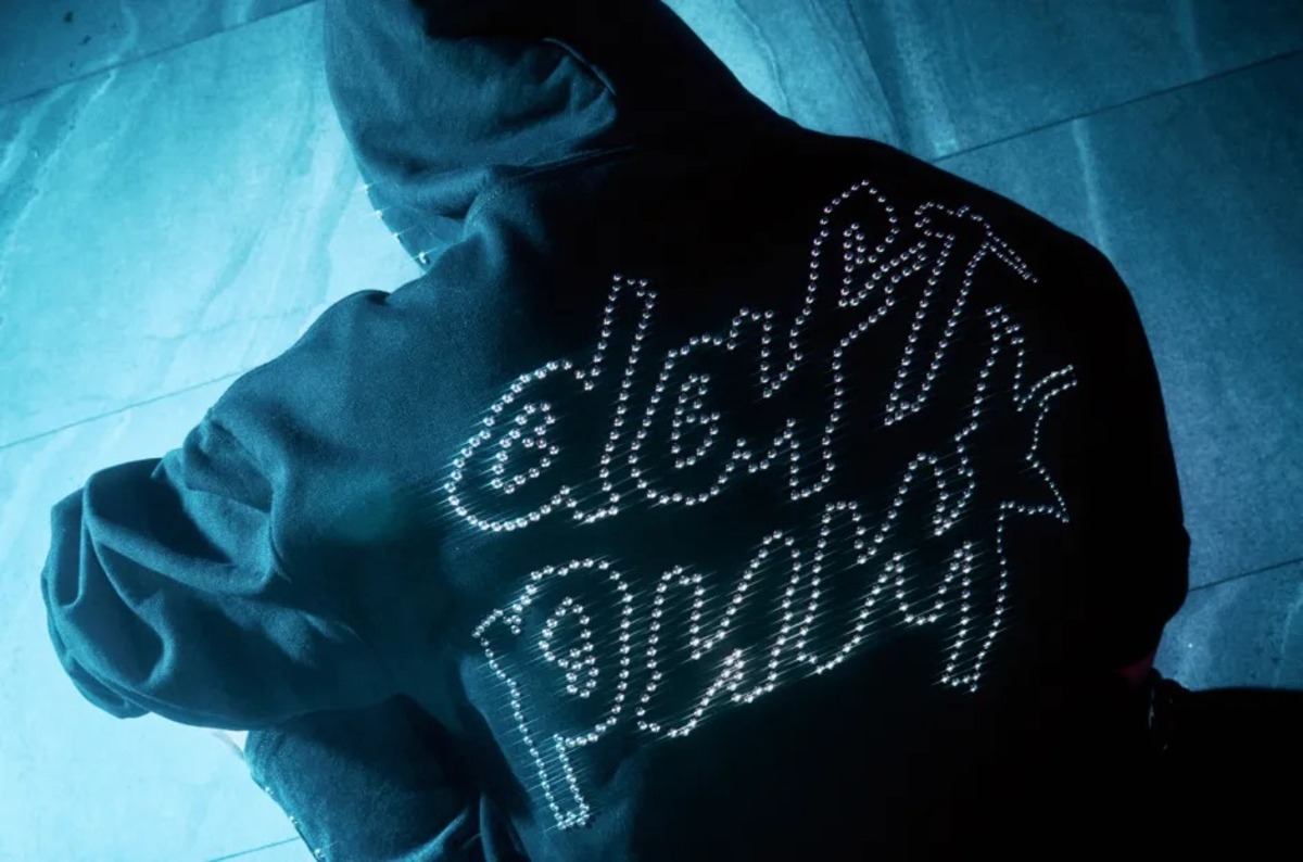 Обложка: Daft Punk x Pleasures/Jason Landis