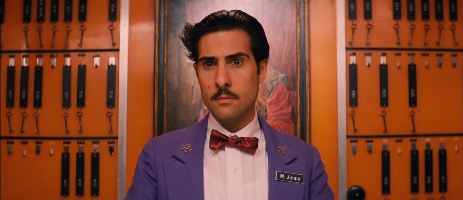 Обложка: кадр из фильма «Отель "Гранд Будапешт"»