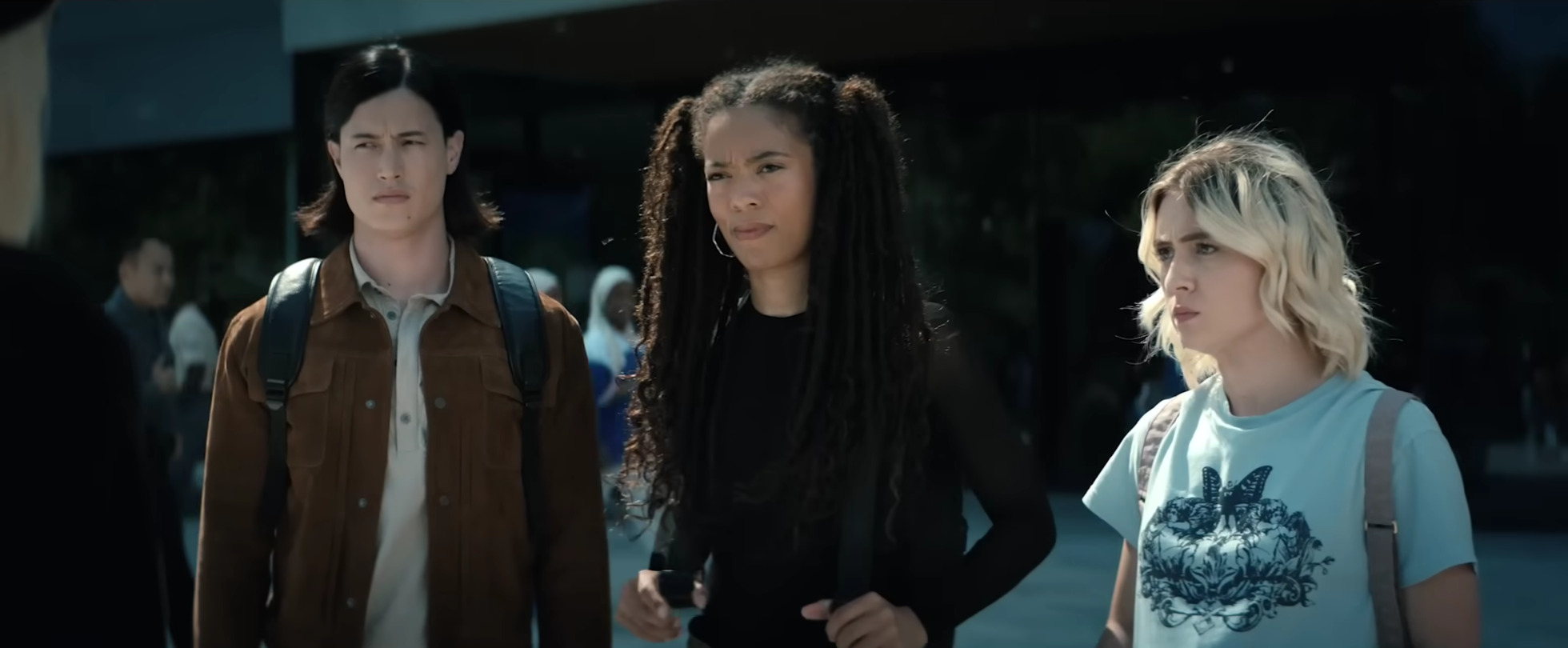 Обложка: кадр из сериала «Поколение "Ви"»