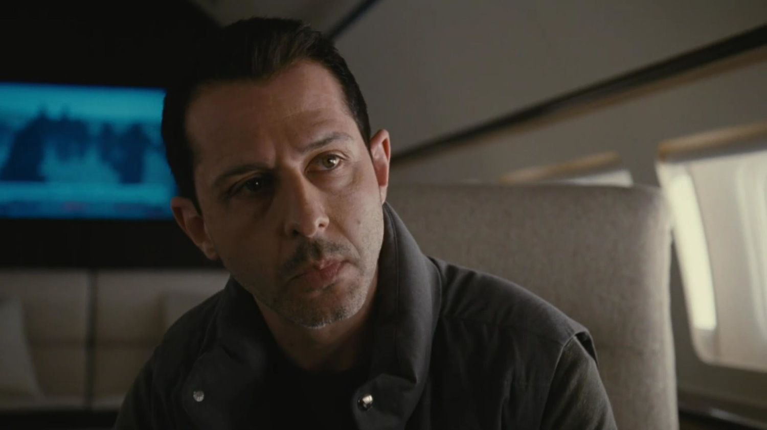 Обложка: кадр из сериала «Наследники»